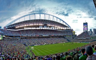 壹号娱乐官网-热刺客场逆转告捷 欧冠席位争夺重燃希望